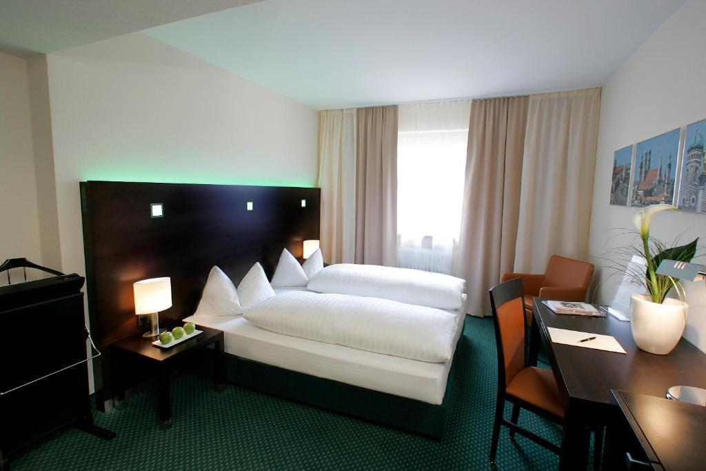 Flemings Hotel Frankfurt-Messe Francfort-sur-le-Main Chambre photo
